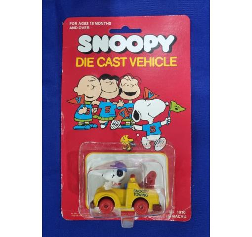 SNOOPY, Tow Truck 1982
