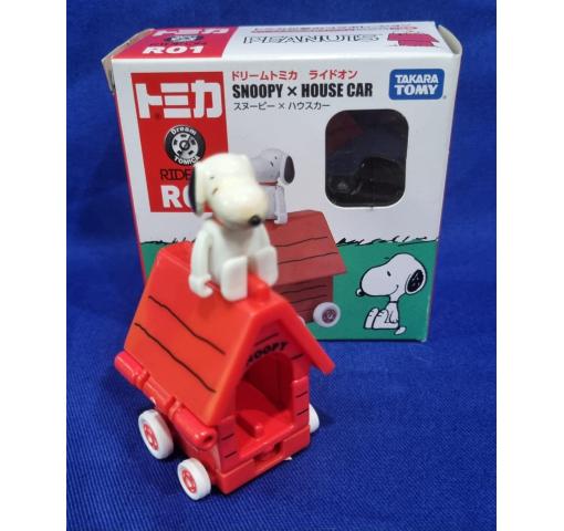 PEANUTS, Snoopy with House 2017